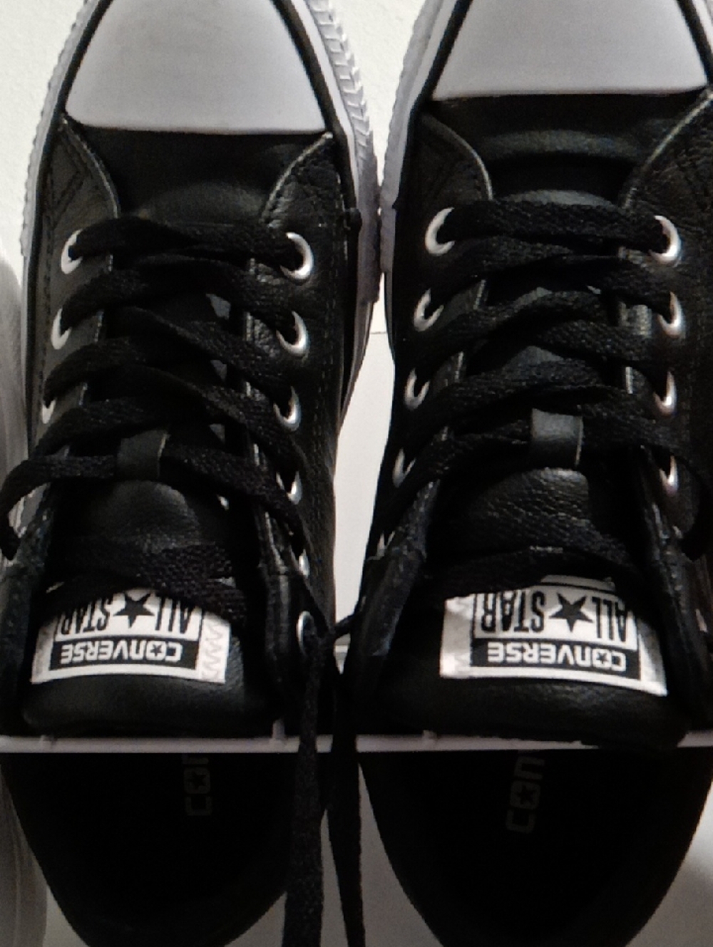 LEATHER Converse All Star Low Top Sneakers in Black and White - BRAND NEW